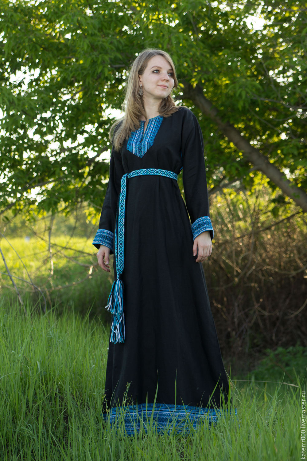 Women in Slavic costumes in Fuxin