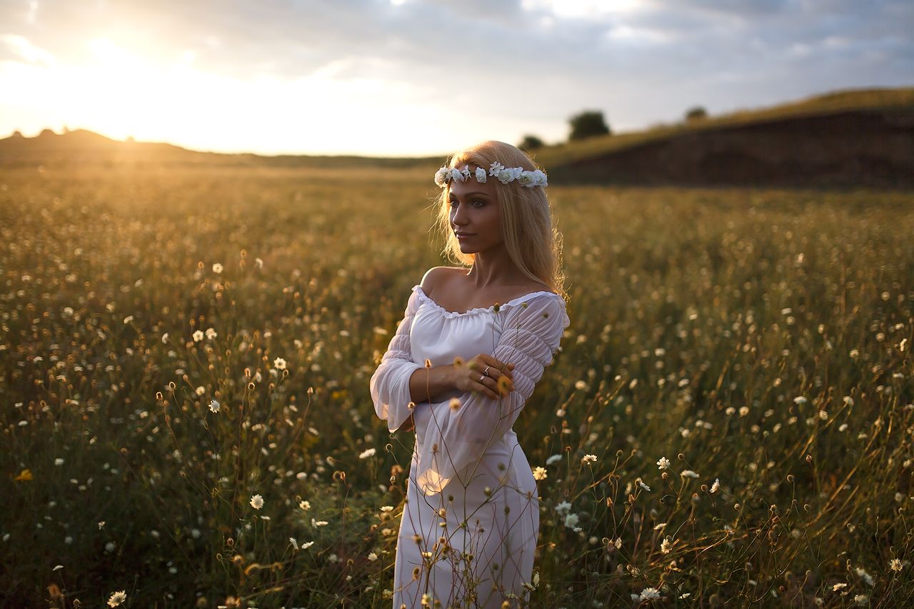 Girls in Slavic costumes in Fuxin