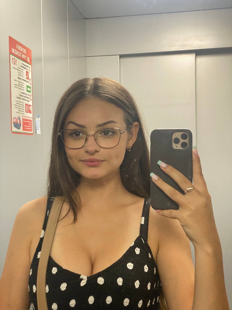 Sexy model Stacy in Fuxin